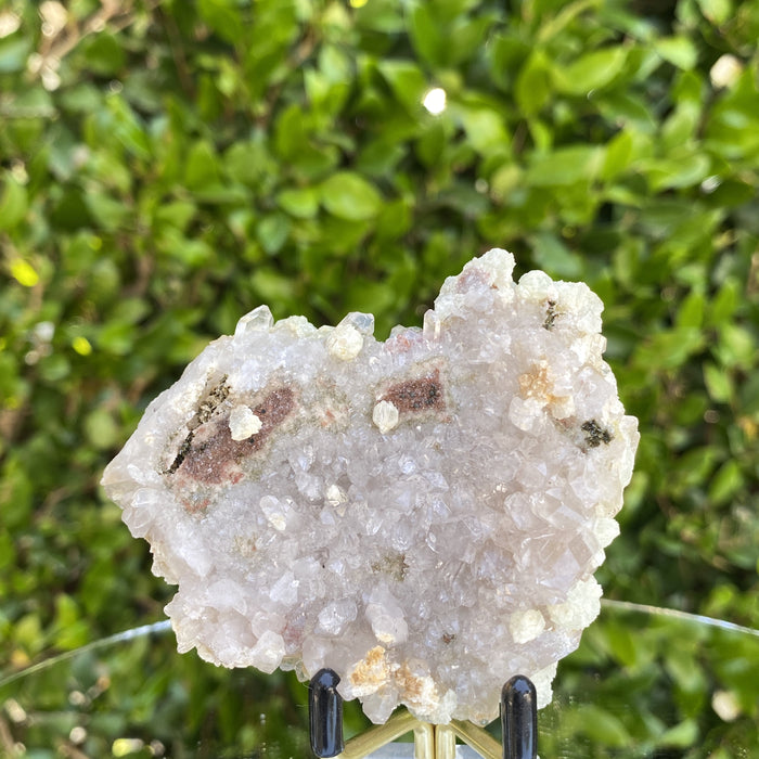 124g 9x8x3cm White Quartz with Green Prehnite from Yunan, China - Locco Decor