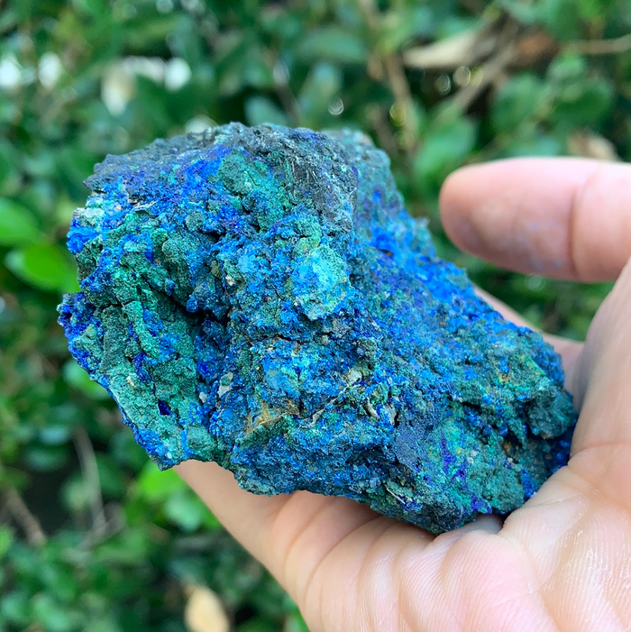 372g 8x8x5cm Rare Azurite from Laos