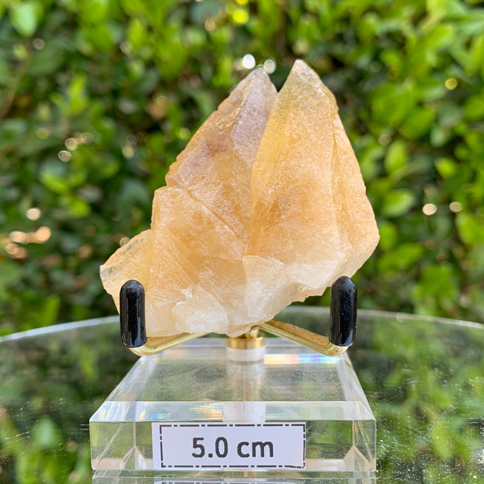 104.0g 7x5x4cm Gold Yellow Honey Calcite from China