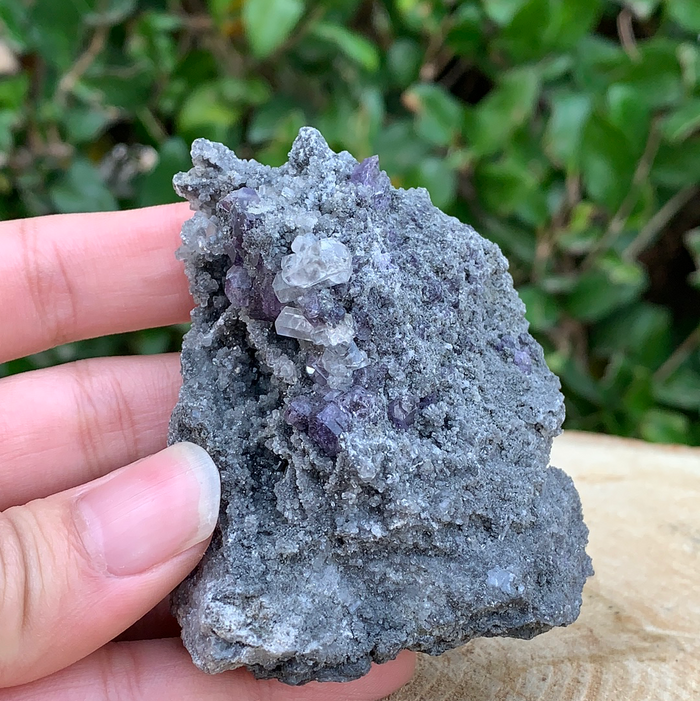 132g 7x7x4cm Purple Tanzanite Fluorite from China