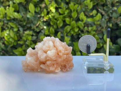 144g 7x7x6cm Orange Stalatite Stalagmite Calcite from United States - Locco Decor