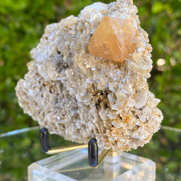 158g 10x7x5cm Orange Scheelite on Silver Muscovite from China