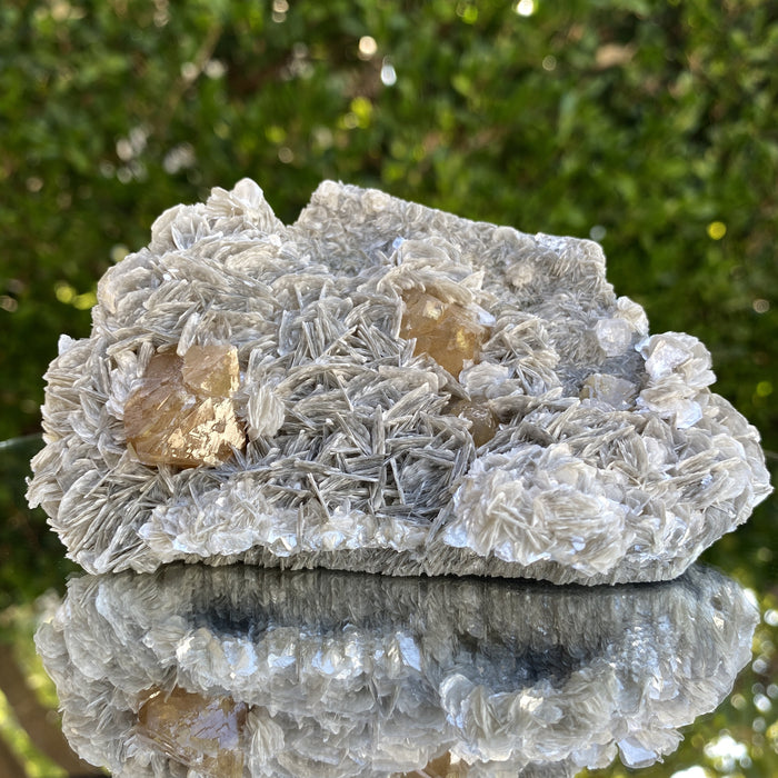 288g 12x7x5cm Orange Scheelite with Silver muscovite from China - Locco Decor