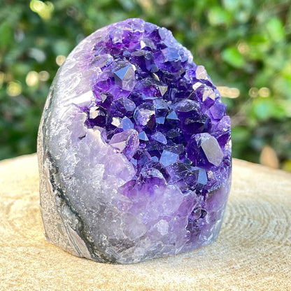 312g 6x5x5cm Purple Amethyst Geode Grade A from Uruguay