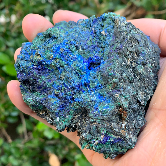 372g 8x8x5cm Rare Azurite from Laos