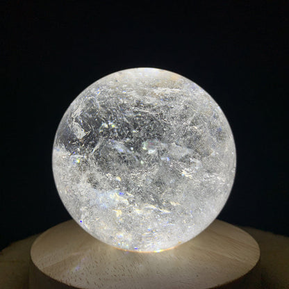 700g 8x8x8cm White Clear Quartz Sphere from China