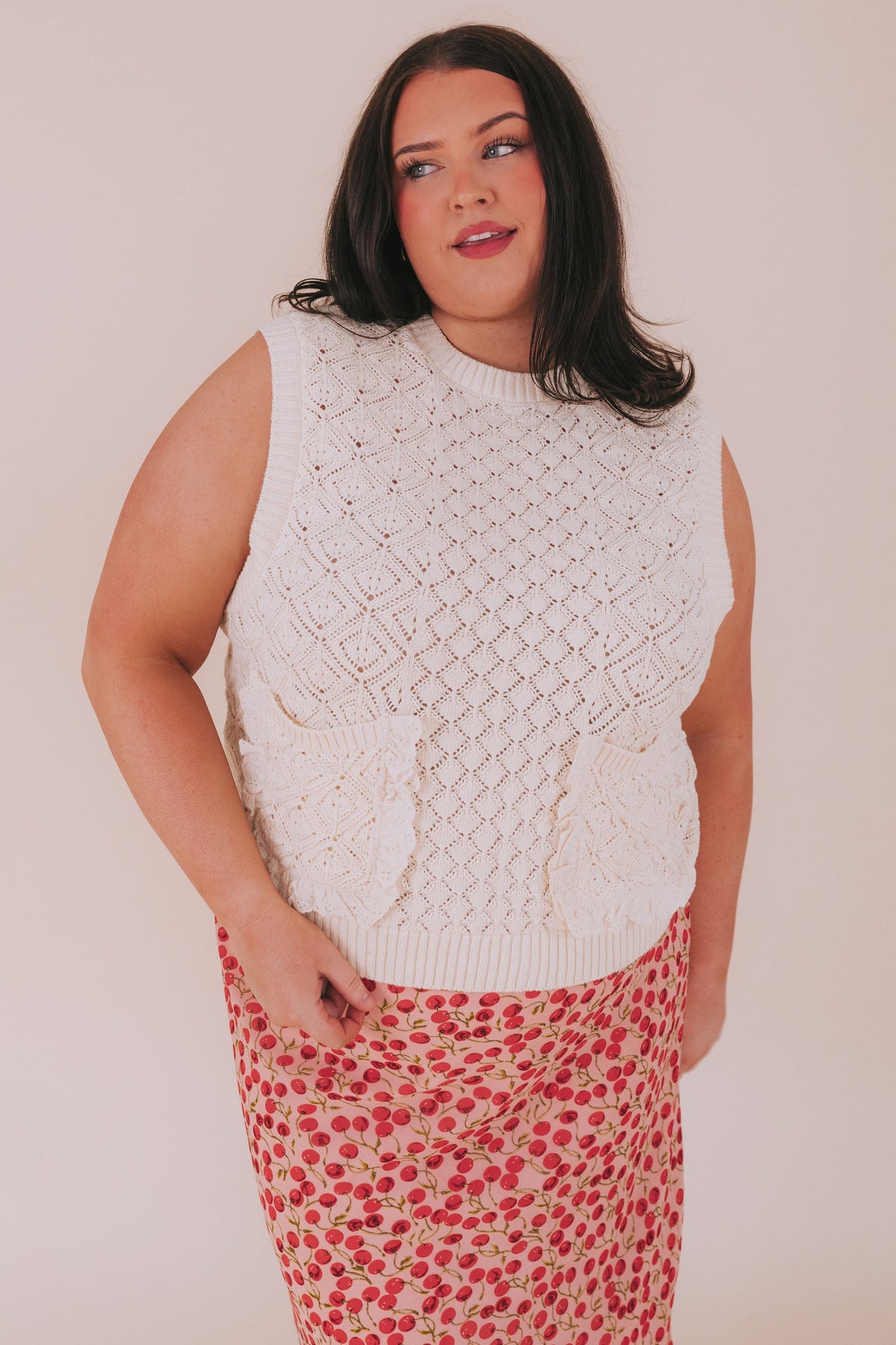 PLUS SIZE - Little Bit Closer Top