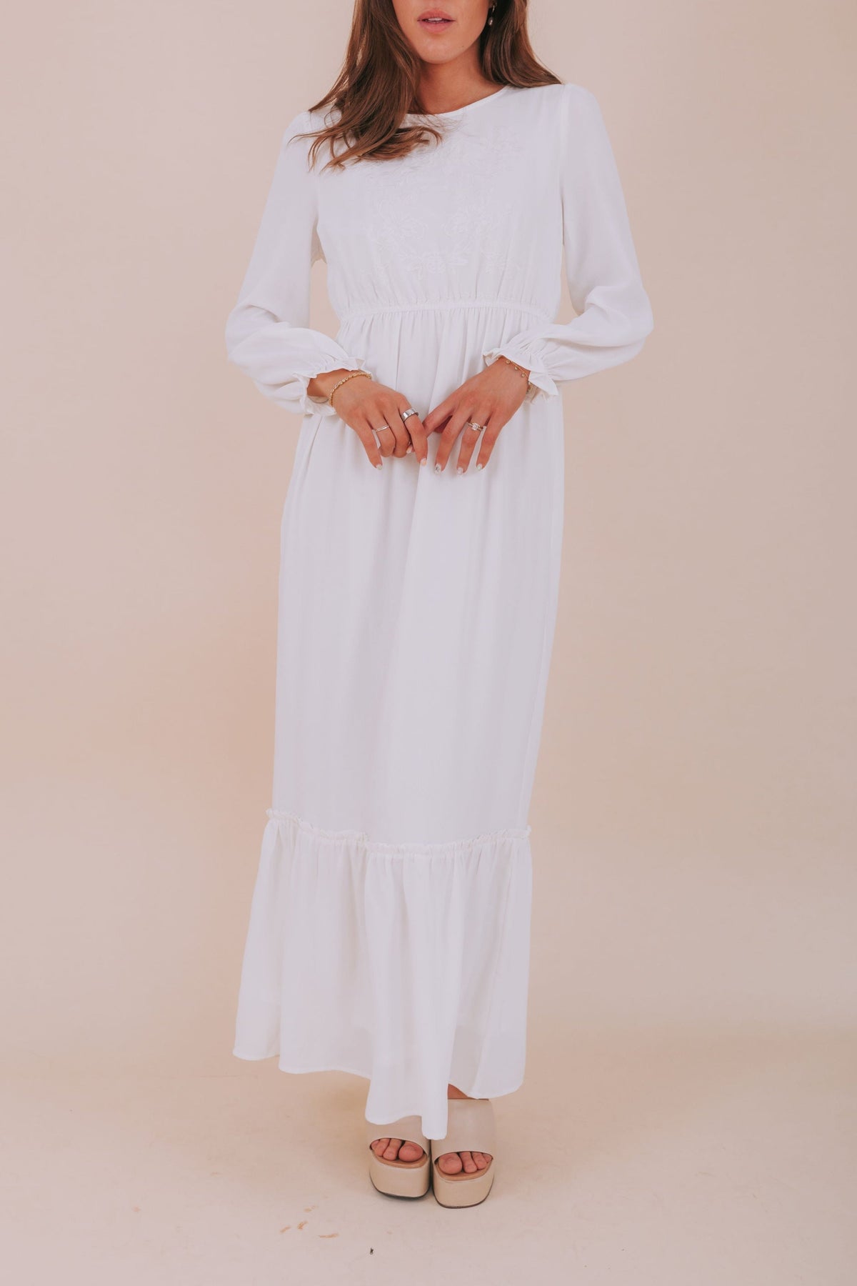 EXCLUSIVE - The White: Phyllis