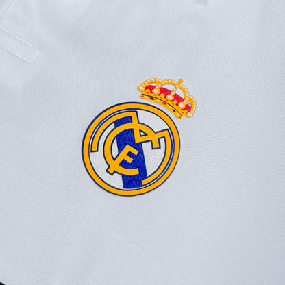 Real Madrid 2011/12 Local para Niños