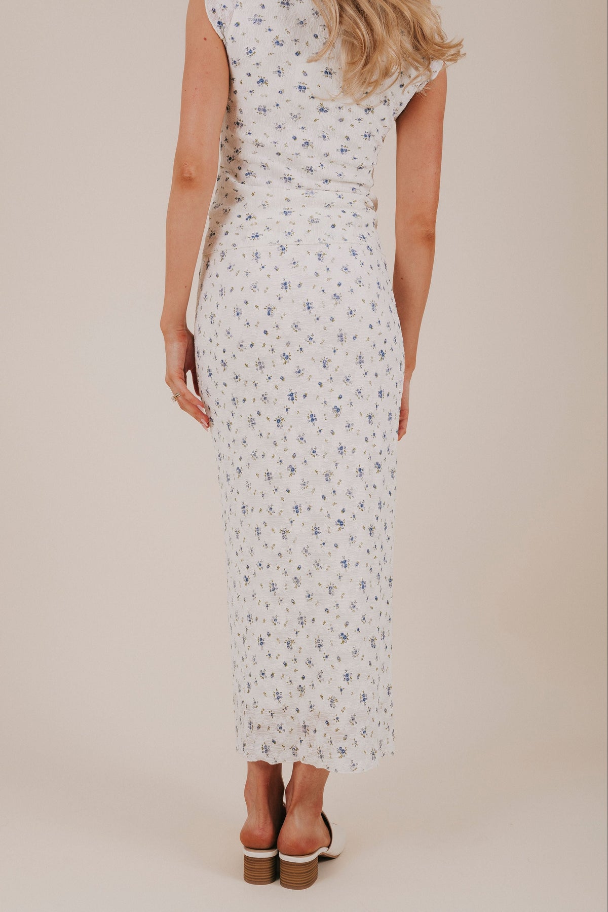 INCLUSIVE SIZING - Blooming Fields Skirt
