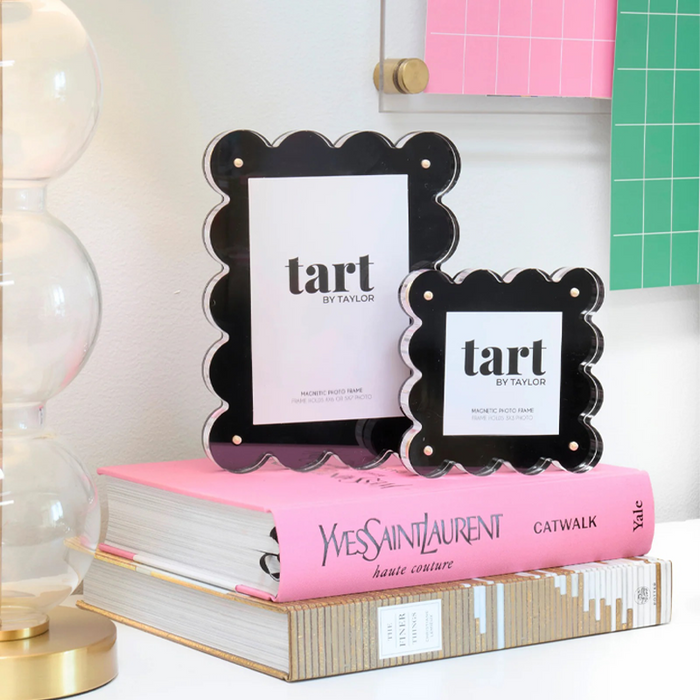 tart-by-taylor-black-acrylic-frame-lifestyle